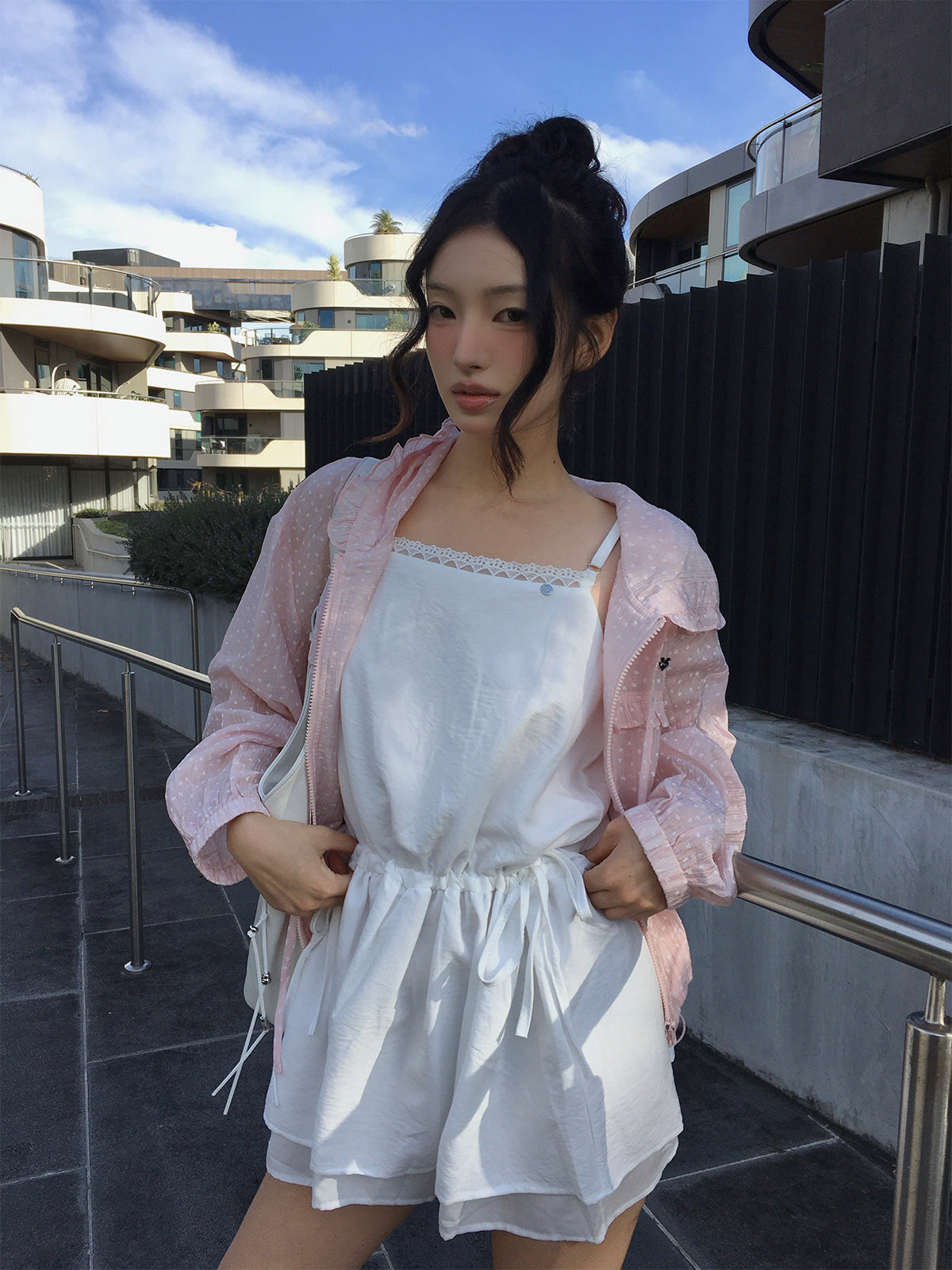 Tieon frill lace hood wind jumper