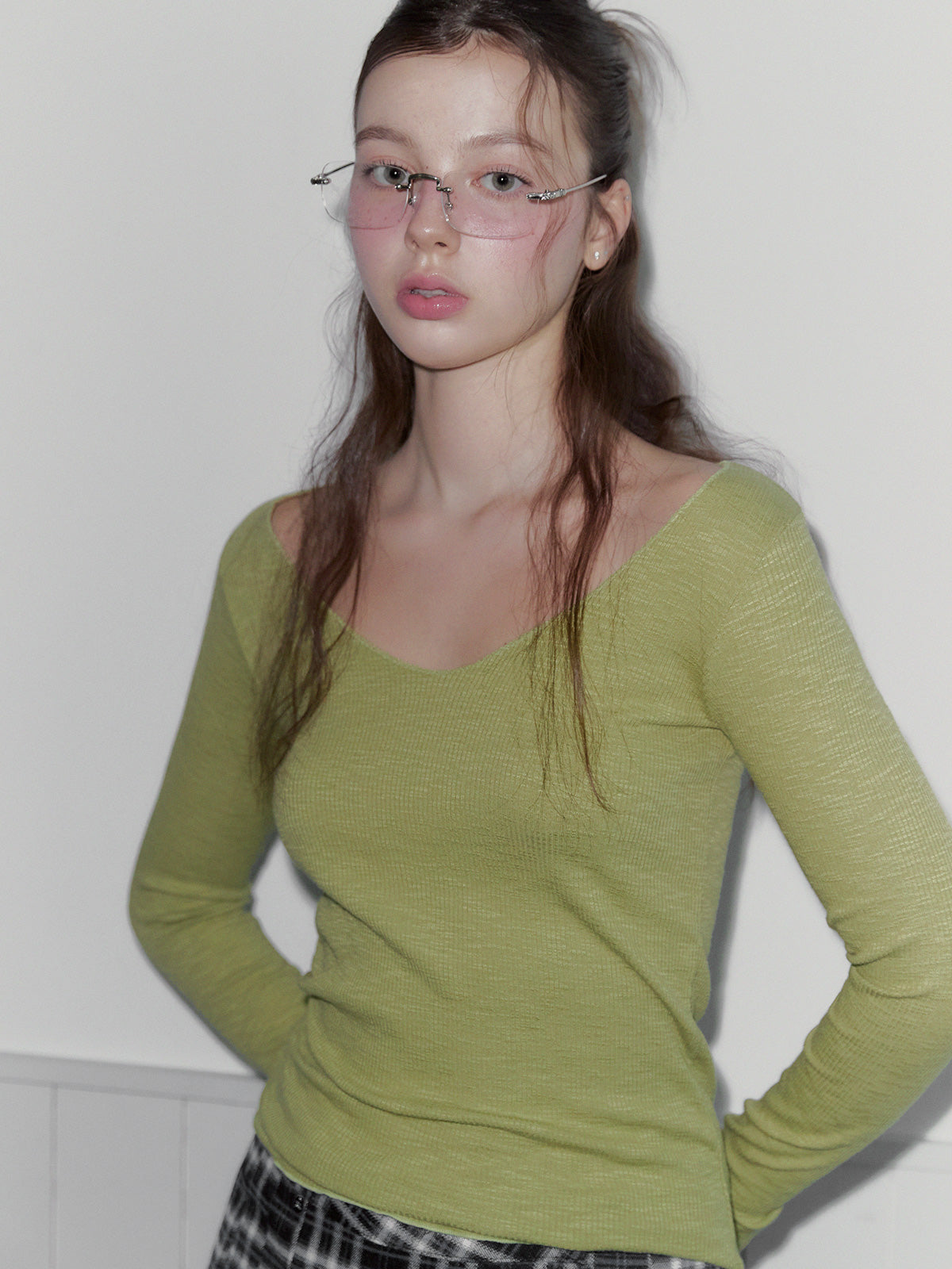 Corp Wave V-Neck Tee