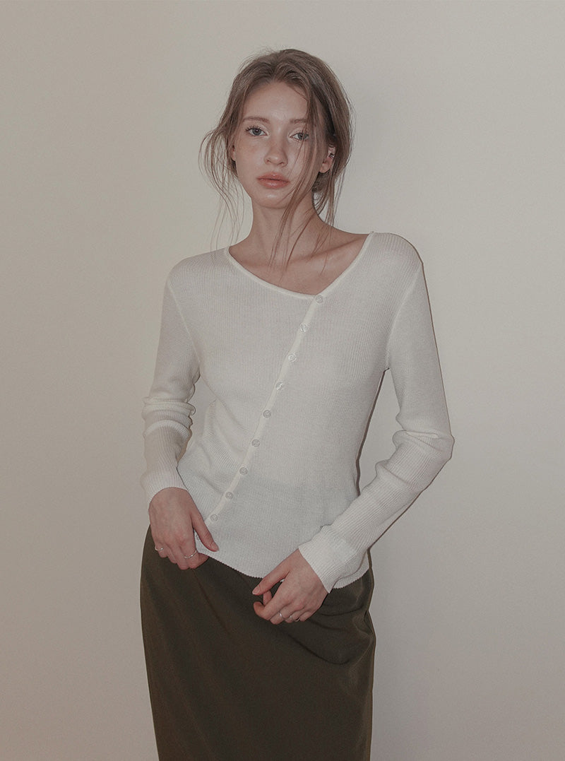 Pullit diagonal asymmetric button long sleeve knit