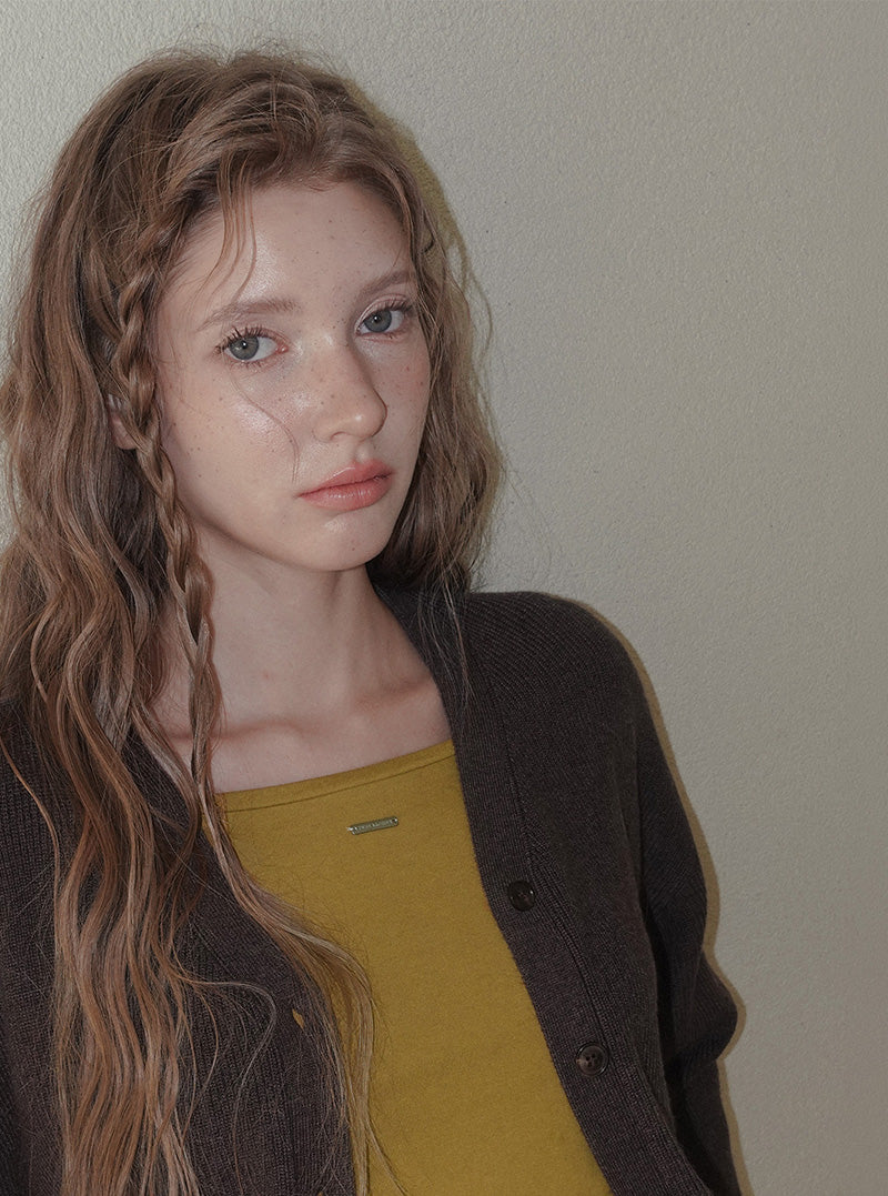 Eld V-neck loose-fit knit long sleeve cardigan