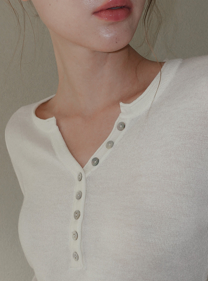 Kidit button V-neck long sleeve knit