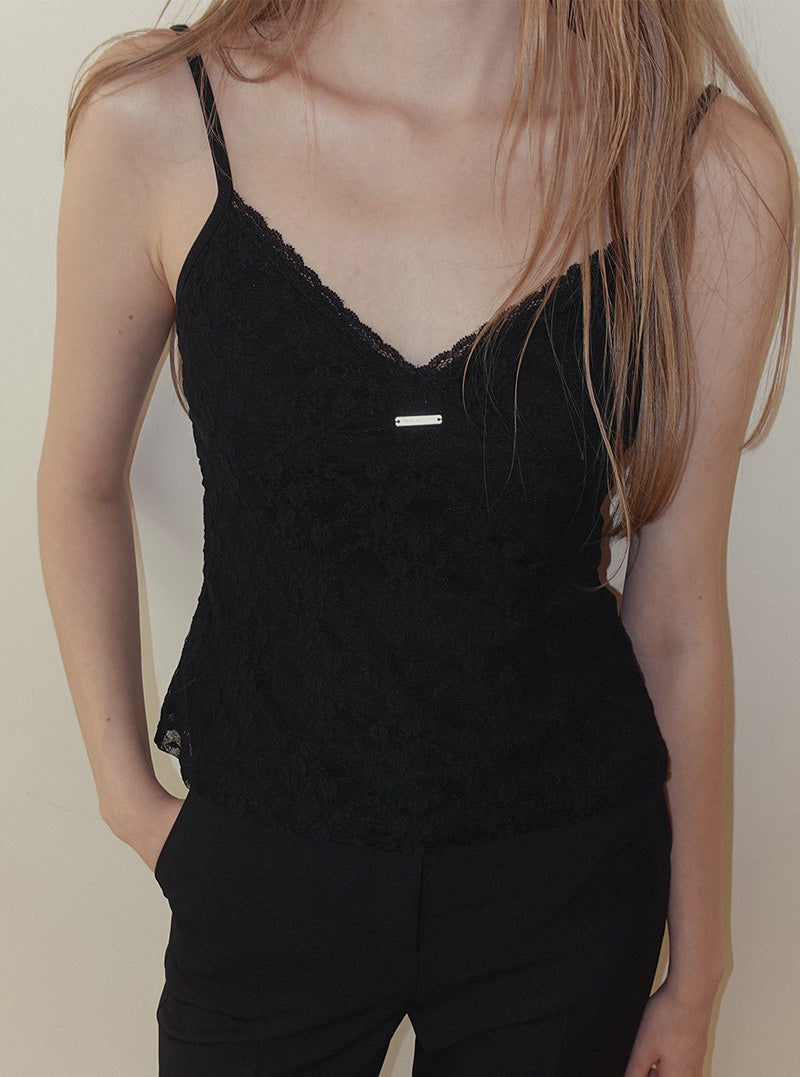 Ribv lace V-neck sleeveless top