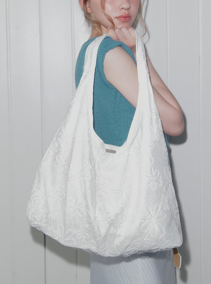 Koto beads flower shoulder bag