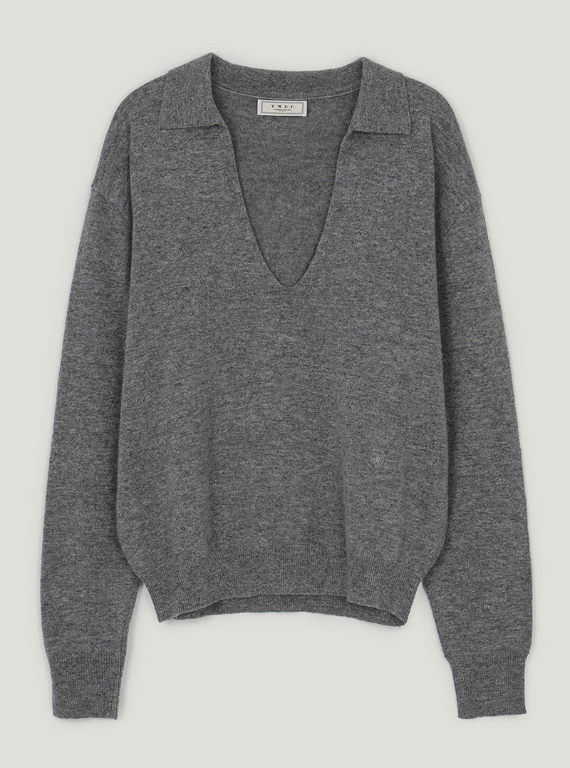 Bwen deep V-neck collar long sleeve knit