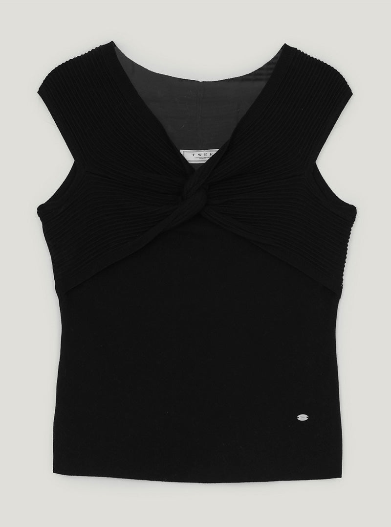 Jeron twist off-shoulder short sleeve knit