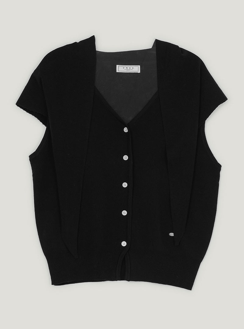 Raychu v-neck knit vest muffler set