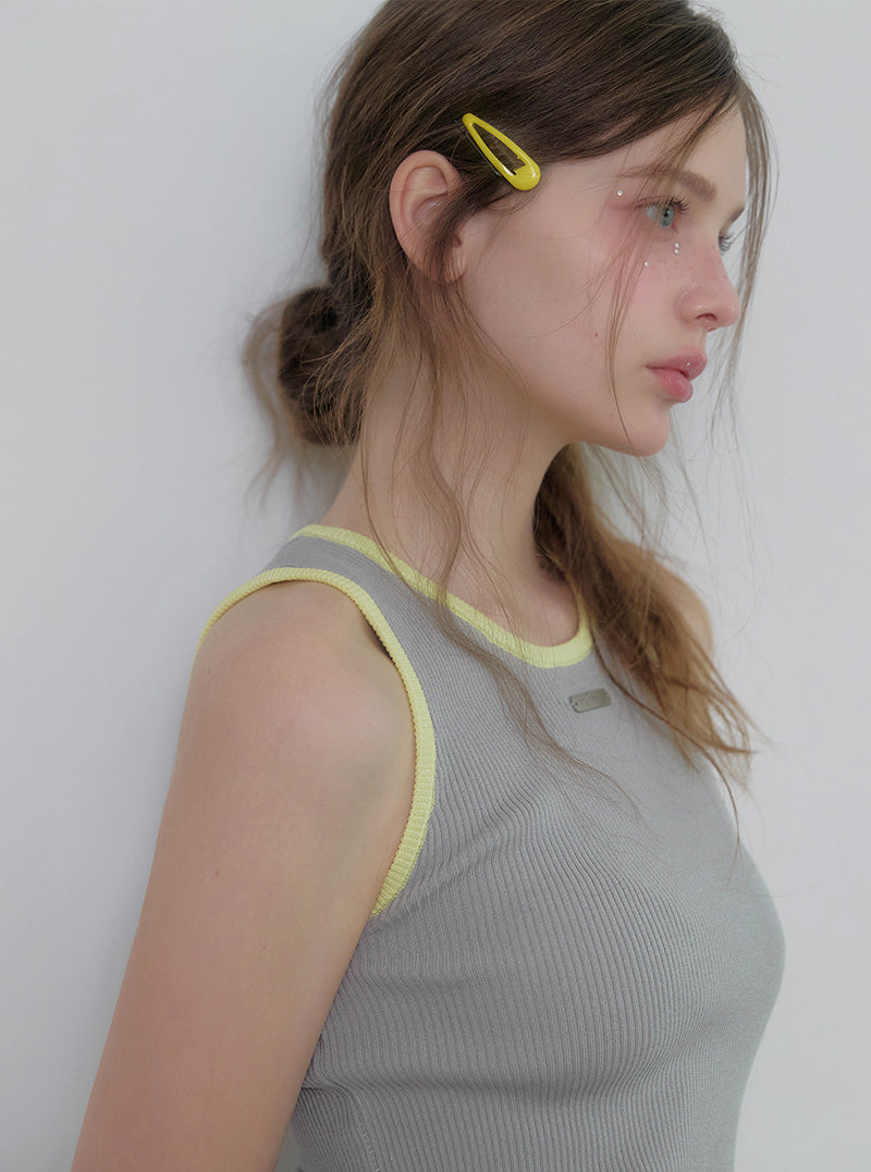 Smon contrast symbol knit sleeveless