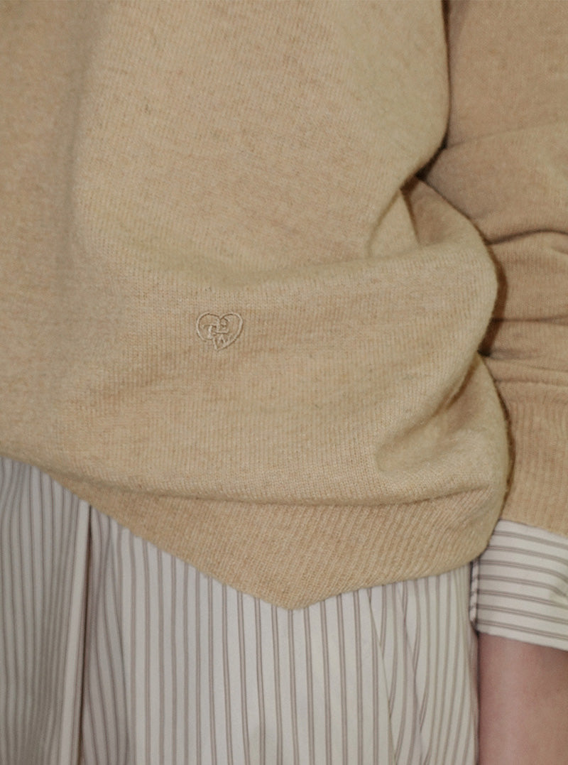 Bwen deep V-neck collar long sleeve knit