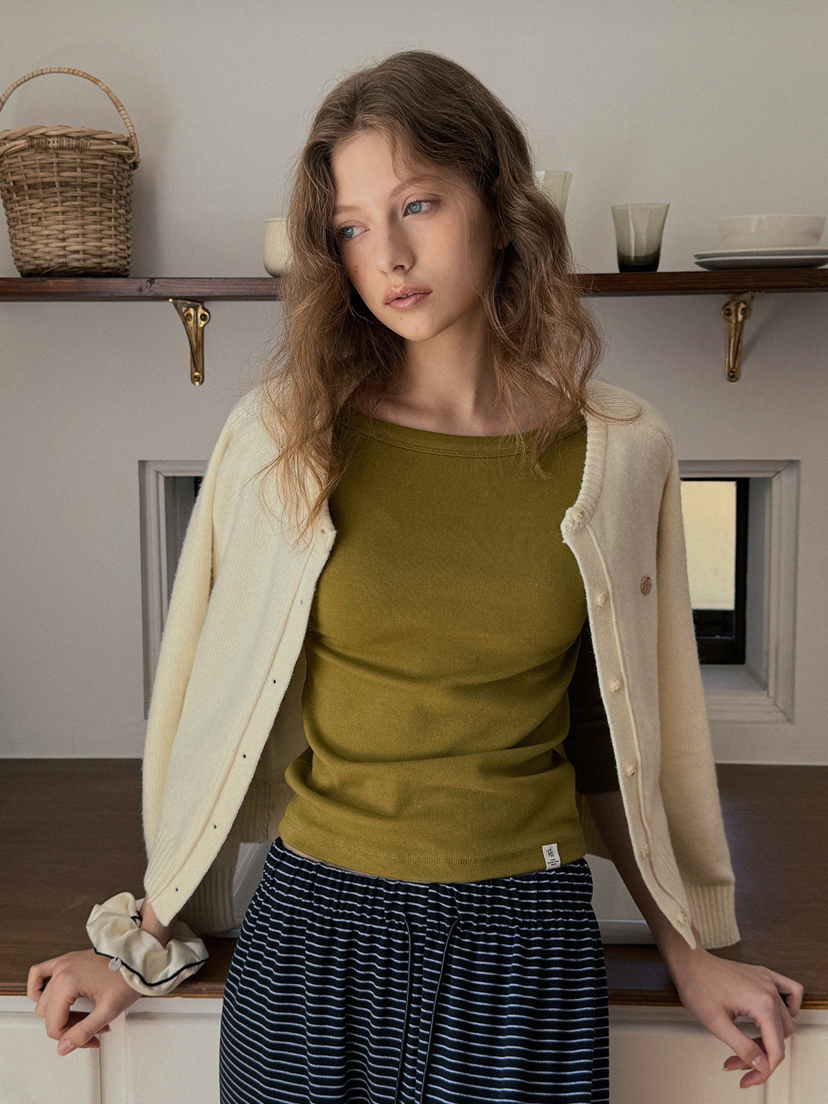 Toomi Round-Neck Knit Long-Sleeve Cardigan
