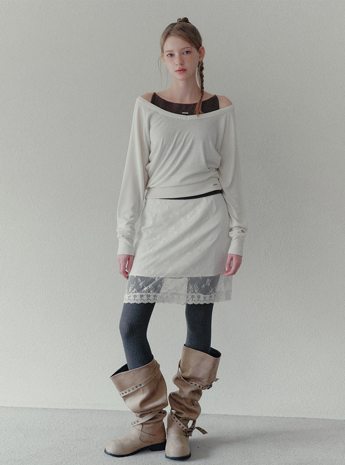 Twell V-neck raglan long sleeve sweatshirt | View 2