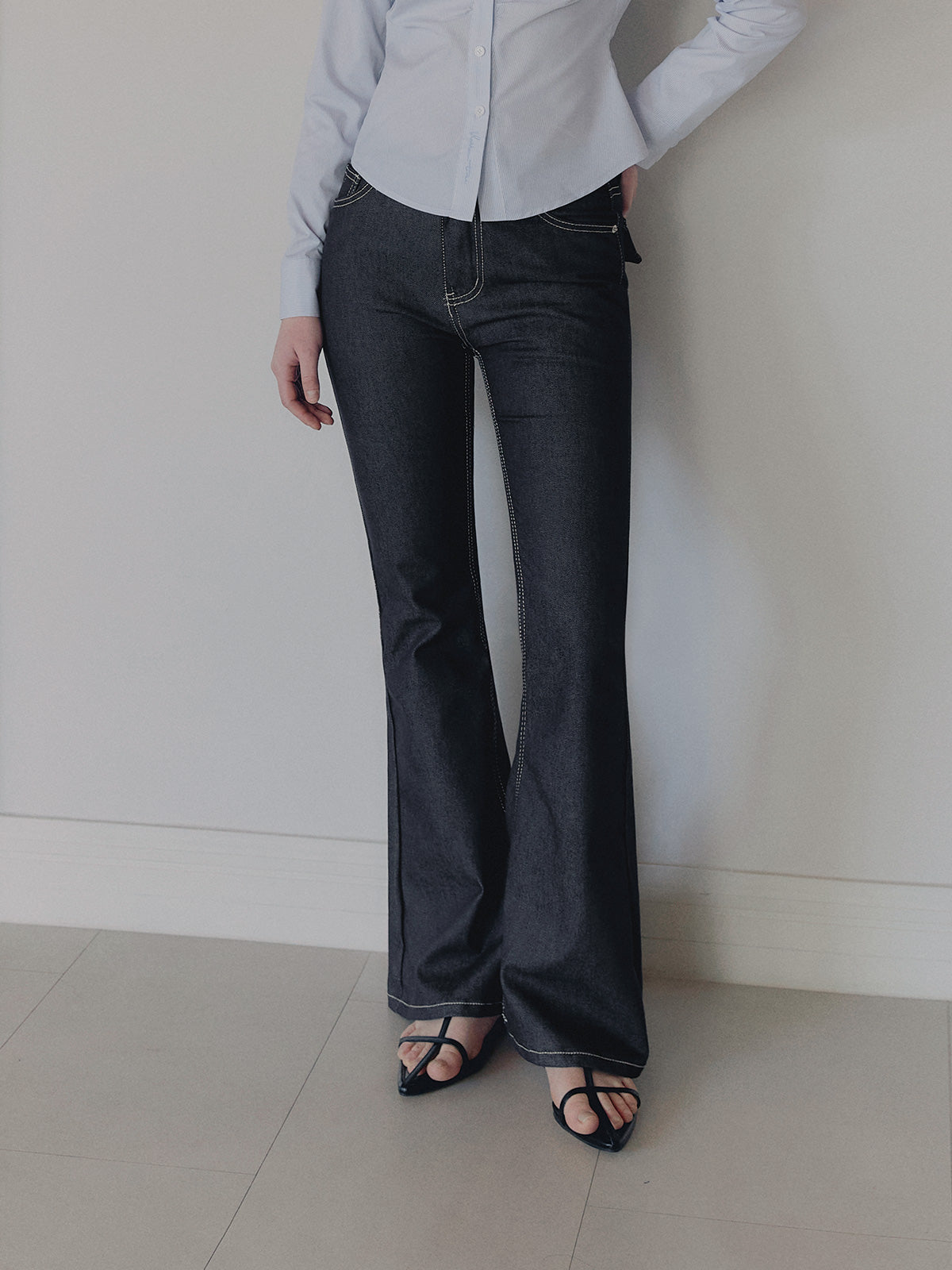 Poca raw semi bootcut long denim pants