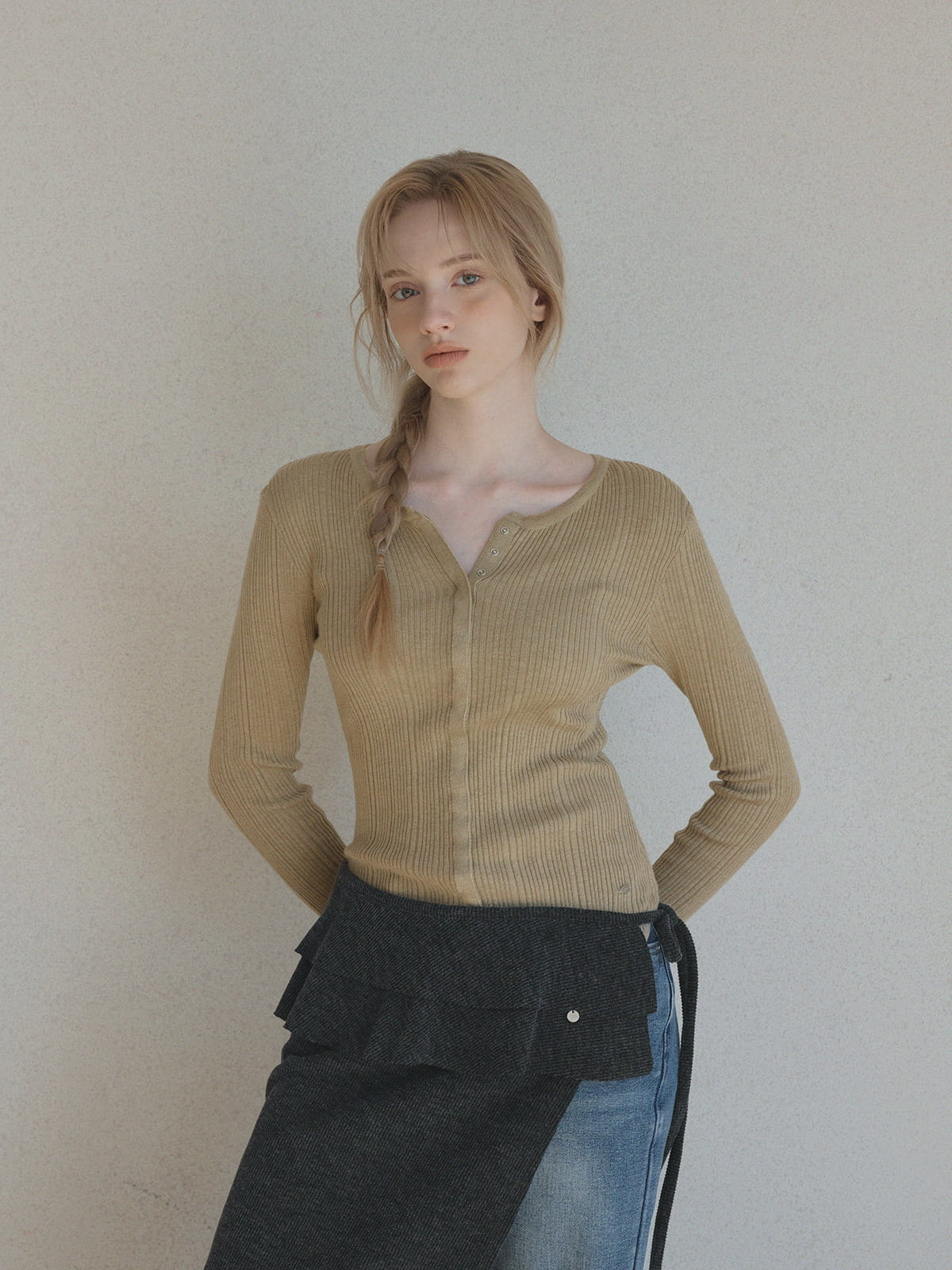 Lingtwo Hidden Button Slim Knit