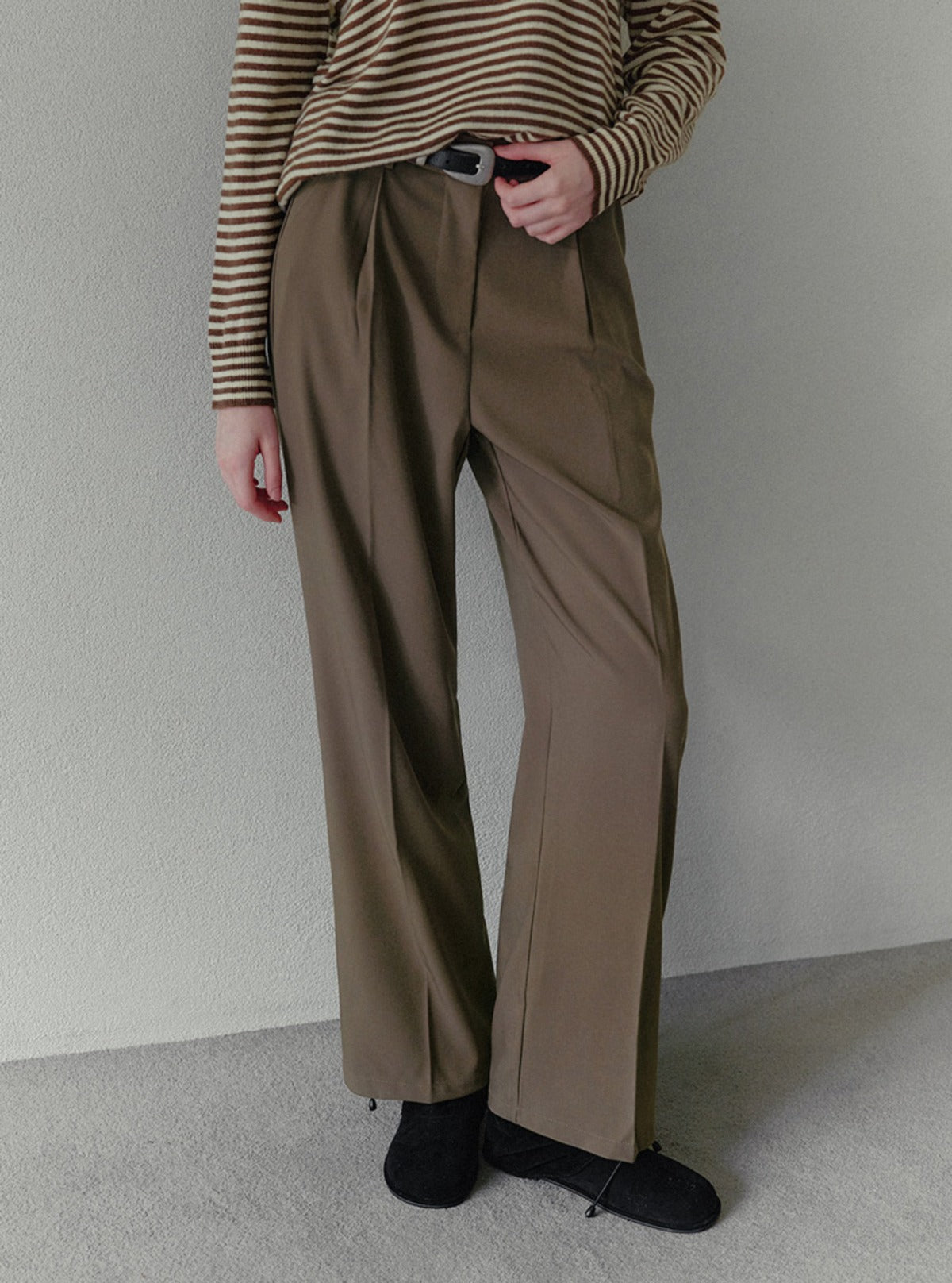 Yoon pintuck wide slacks | Main