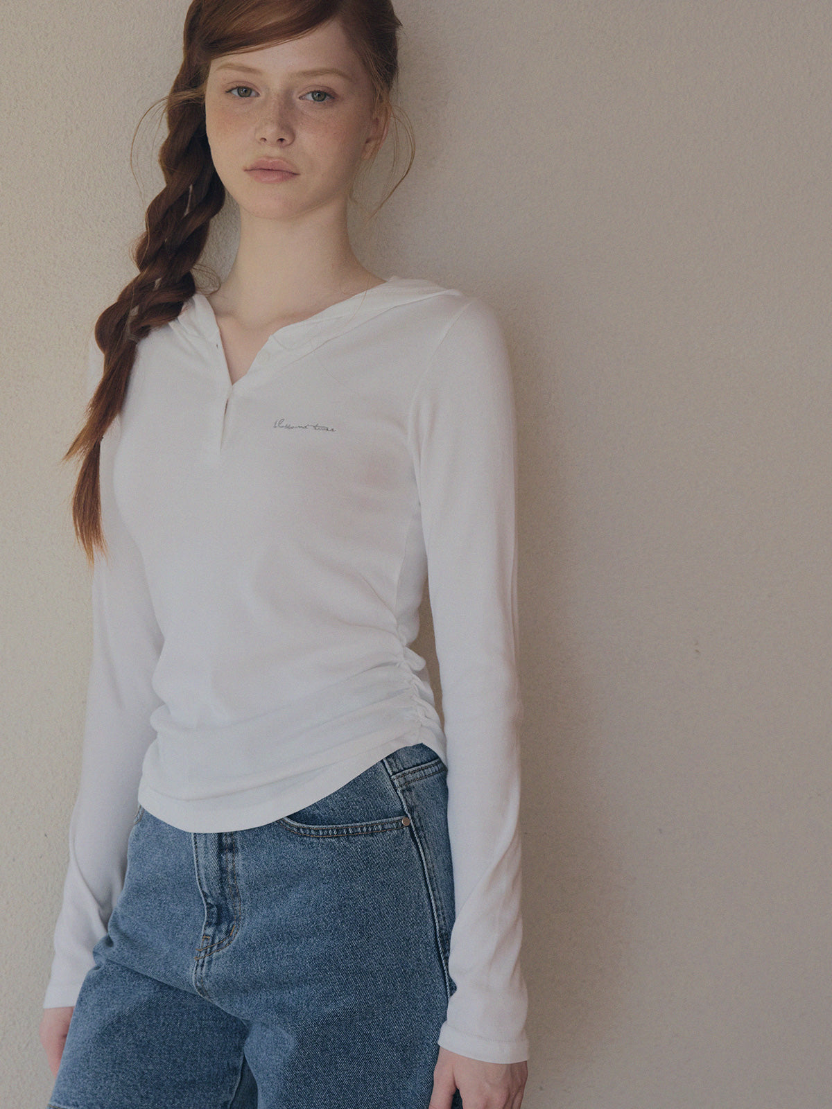 Melb Embroidered Shirring Hoodie