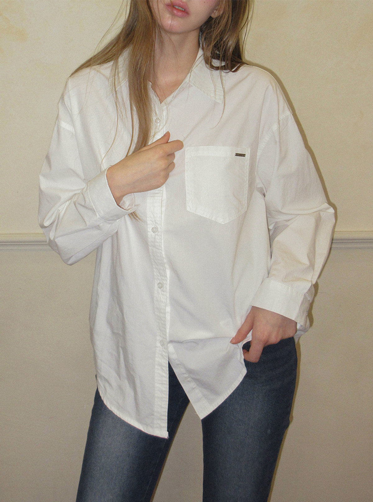 TWEE Patter basic pocket long sleeve shirt | Product styling view 4