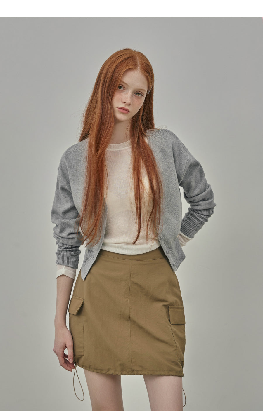【TWEE】Anu Lovely Cardigan Basique à Col V