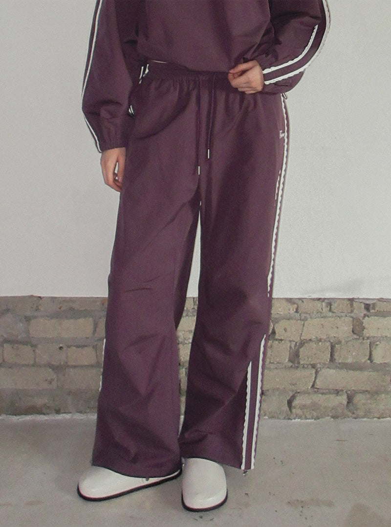 TWEE Mopin lace nylon banding long pants | Product styling view 4