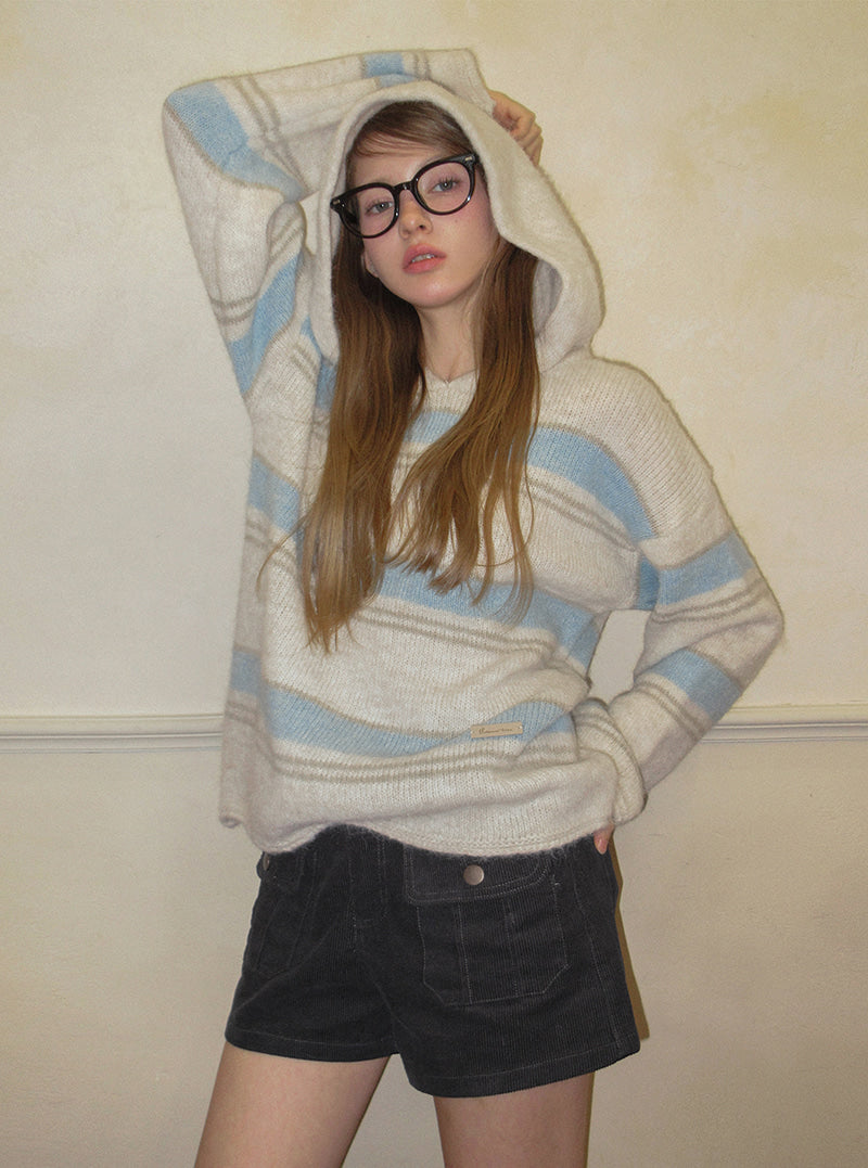 TWEE Nutt big pocket corduroy shorts | Product styling view 14