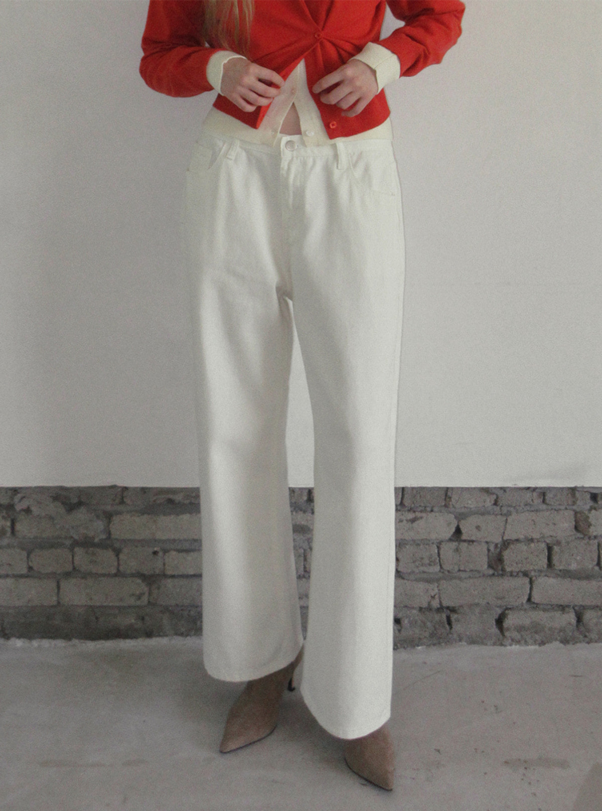TWEE Pellit basic semi-wide long pants | Product styling view 11
