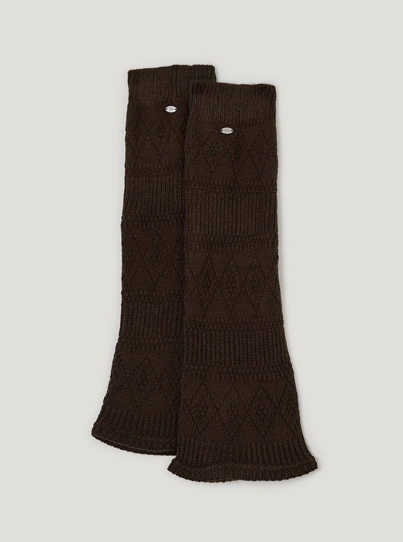 TWEE Ronv punching knit leg warmers | Brown product-only view