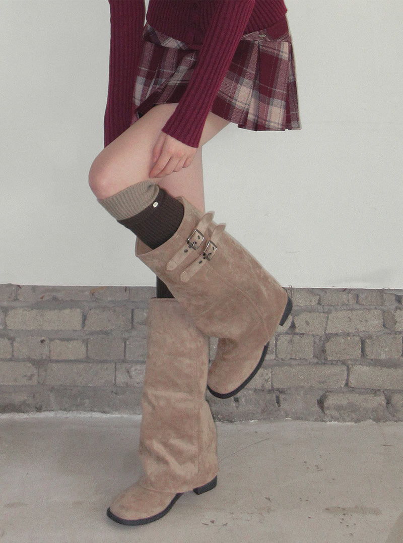 TWEE Riol contrast knit leg warmers | Product styling view 5