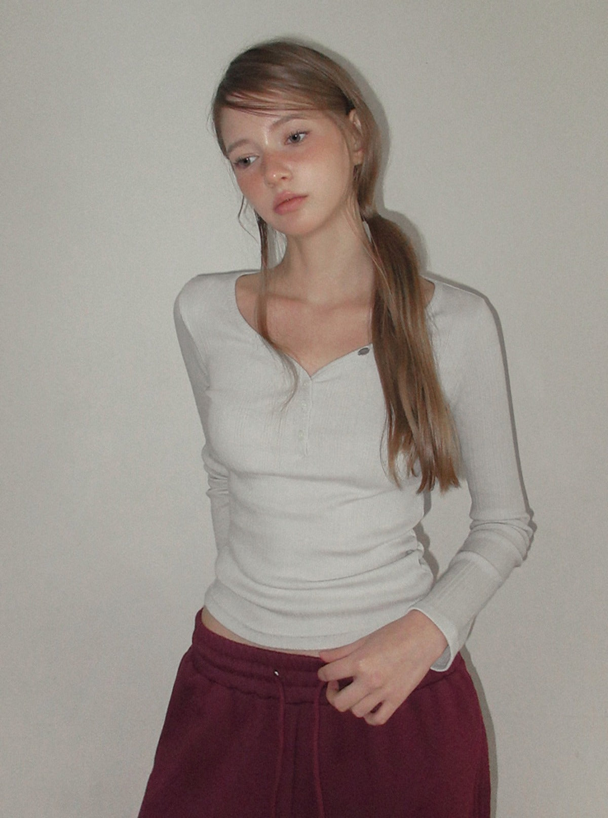 TWEE Enti button V-neck ribbed long sleeve T-shirt | Main product image