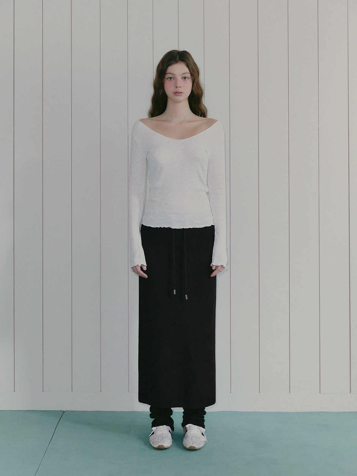 Corp Wave V-Neck Tee