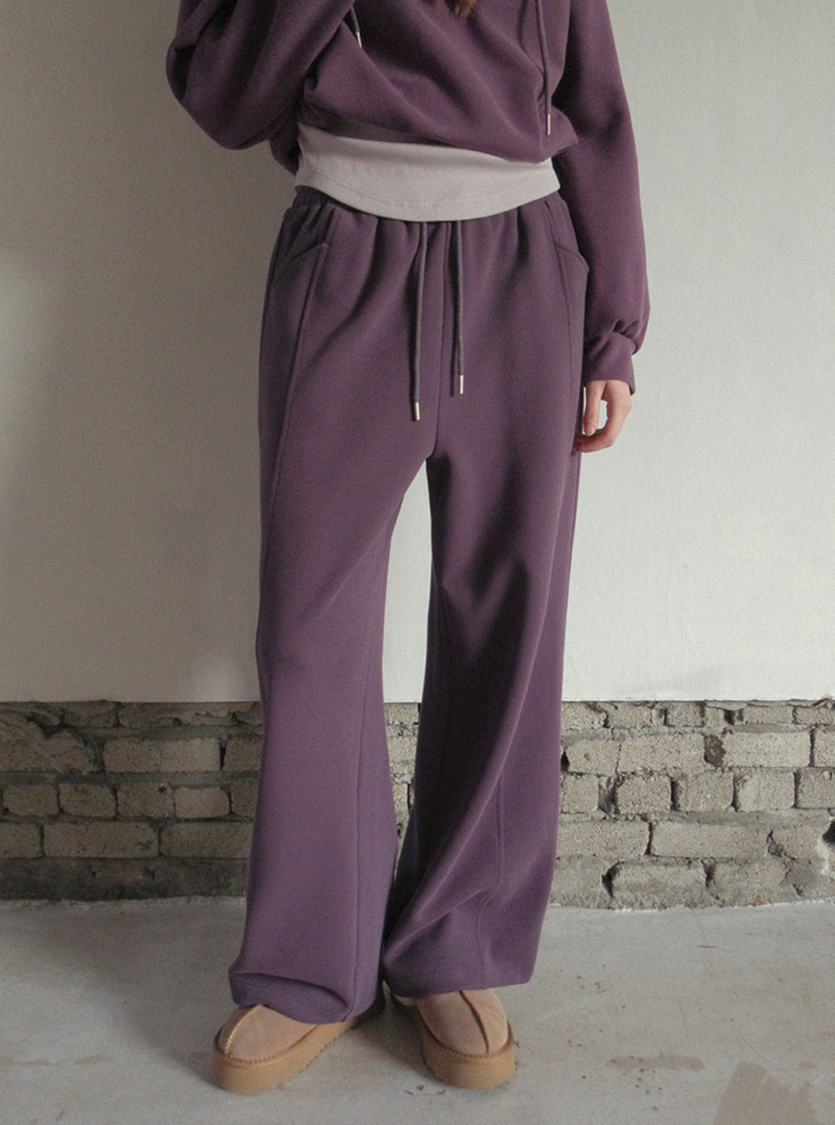 TWEE Med panel banding long sweatpants | Main product image