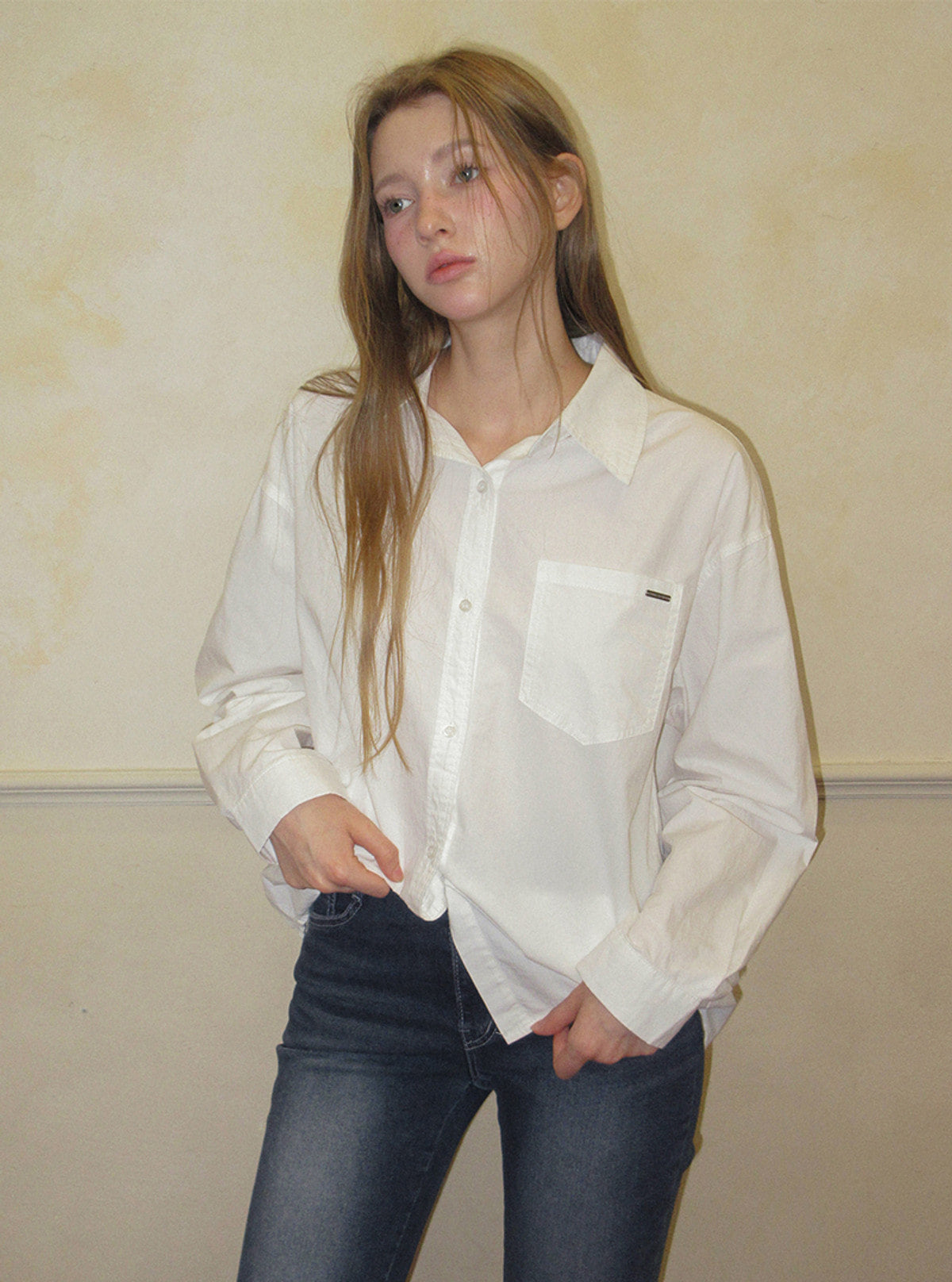 TWEE Patter basic pocket long sleeve shirt | Product styling view 6