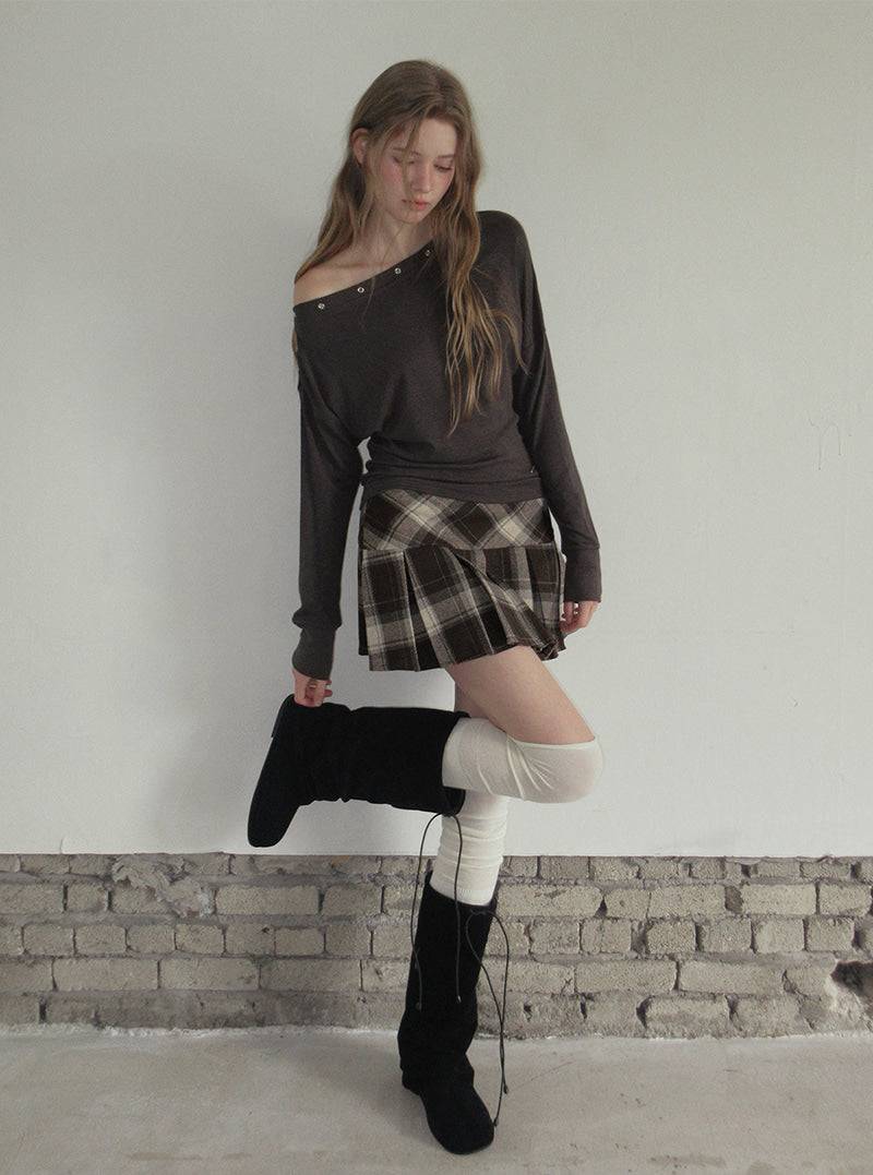 TWEE Leso eyelet shirring loose-fit long sleeve T-shirt | Product styling view 5