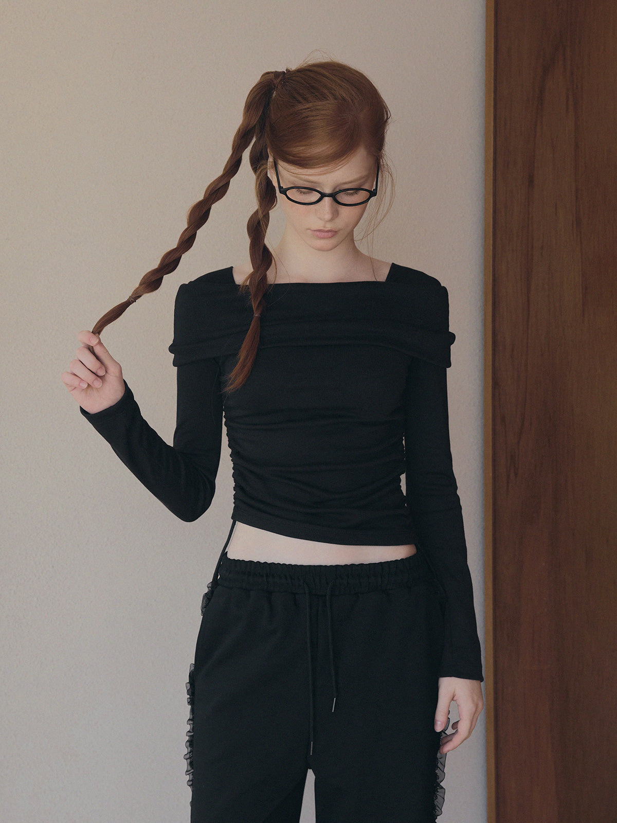 Dwin 2-Way Drape Strap Long Sleeve Tee