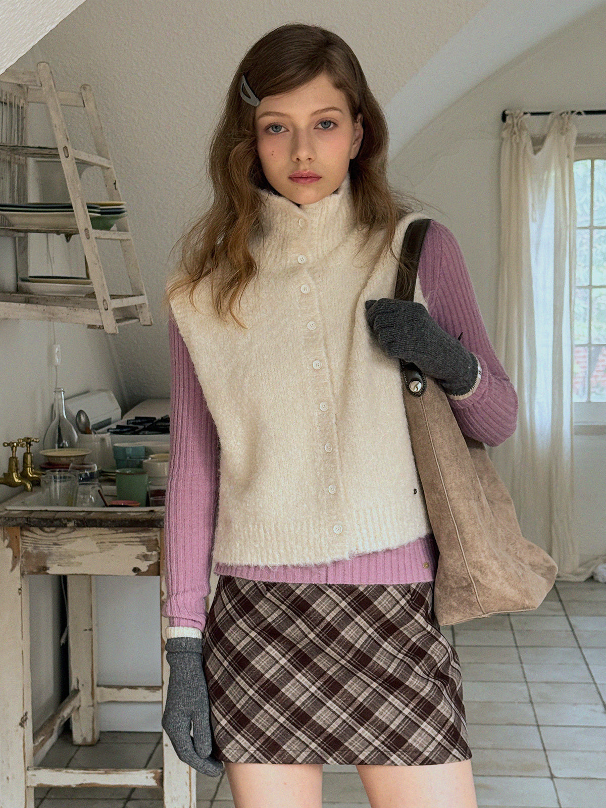 Rut High-Neck Knit Vest