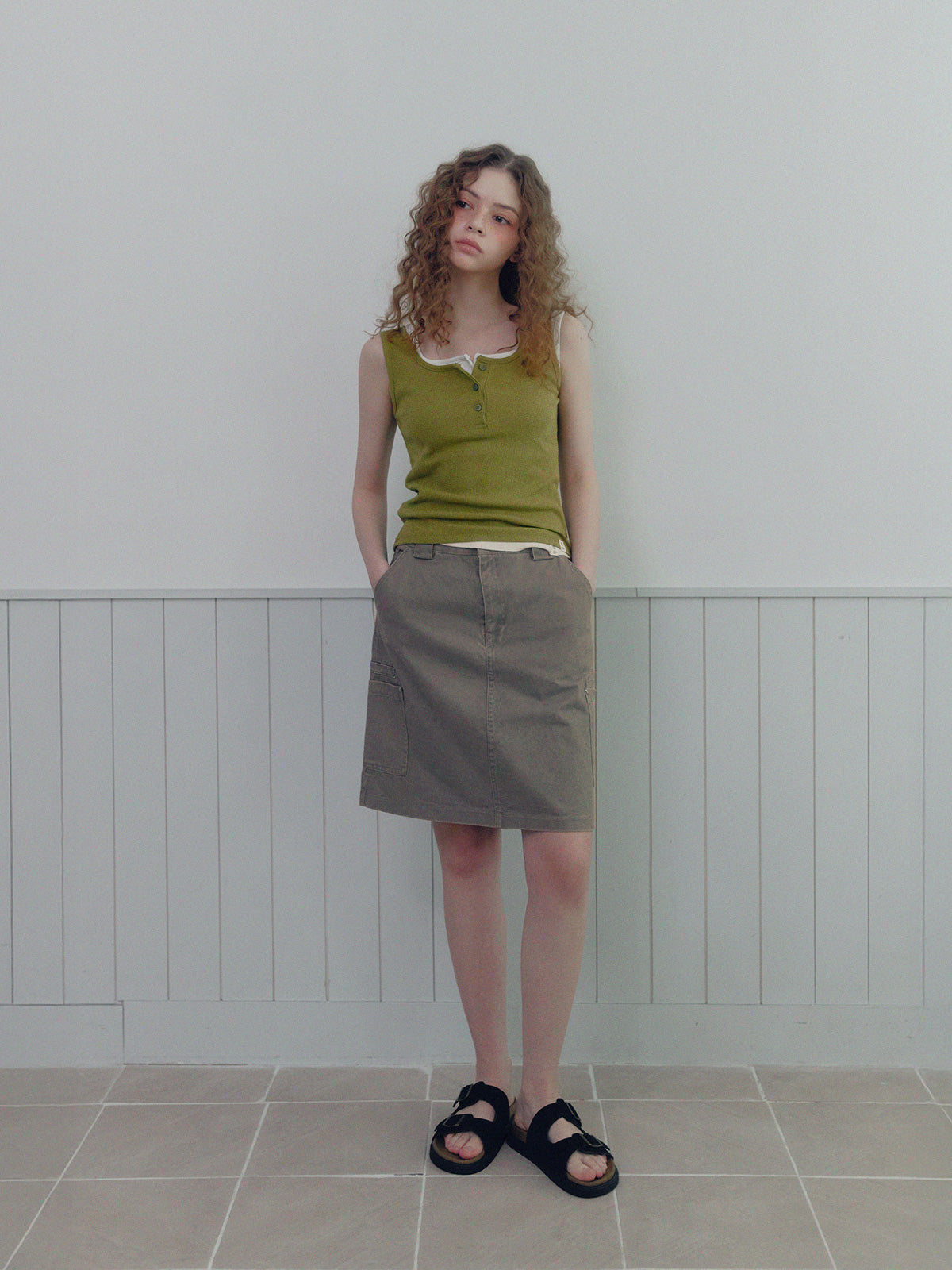 Perkin Ribbed Button Sleeveless Top