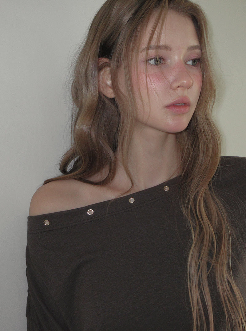 TWEE Leso eyelet shirring loose-fit long sleeve T-shirt | Product styling view 4