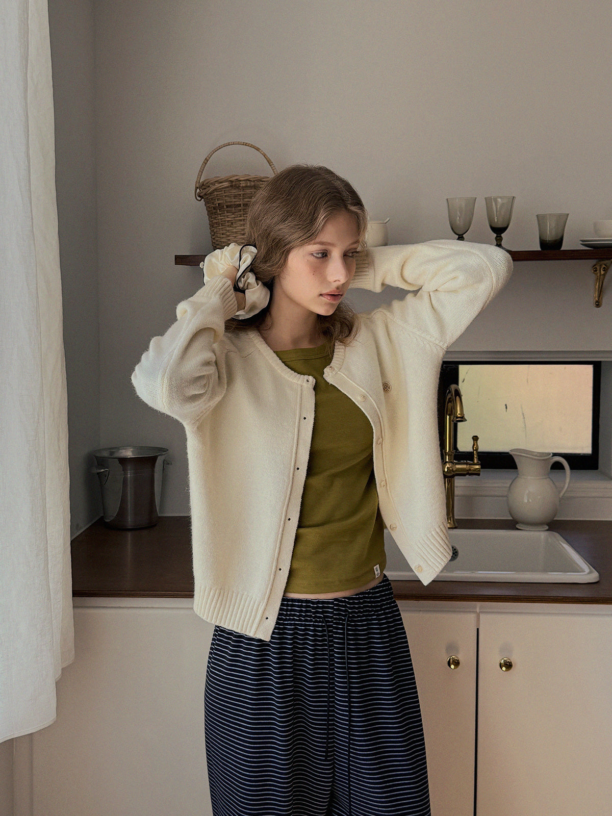 Toomi Round-Neck Knit Long-Sleeve Cardigan