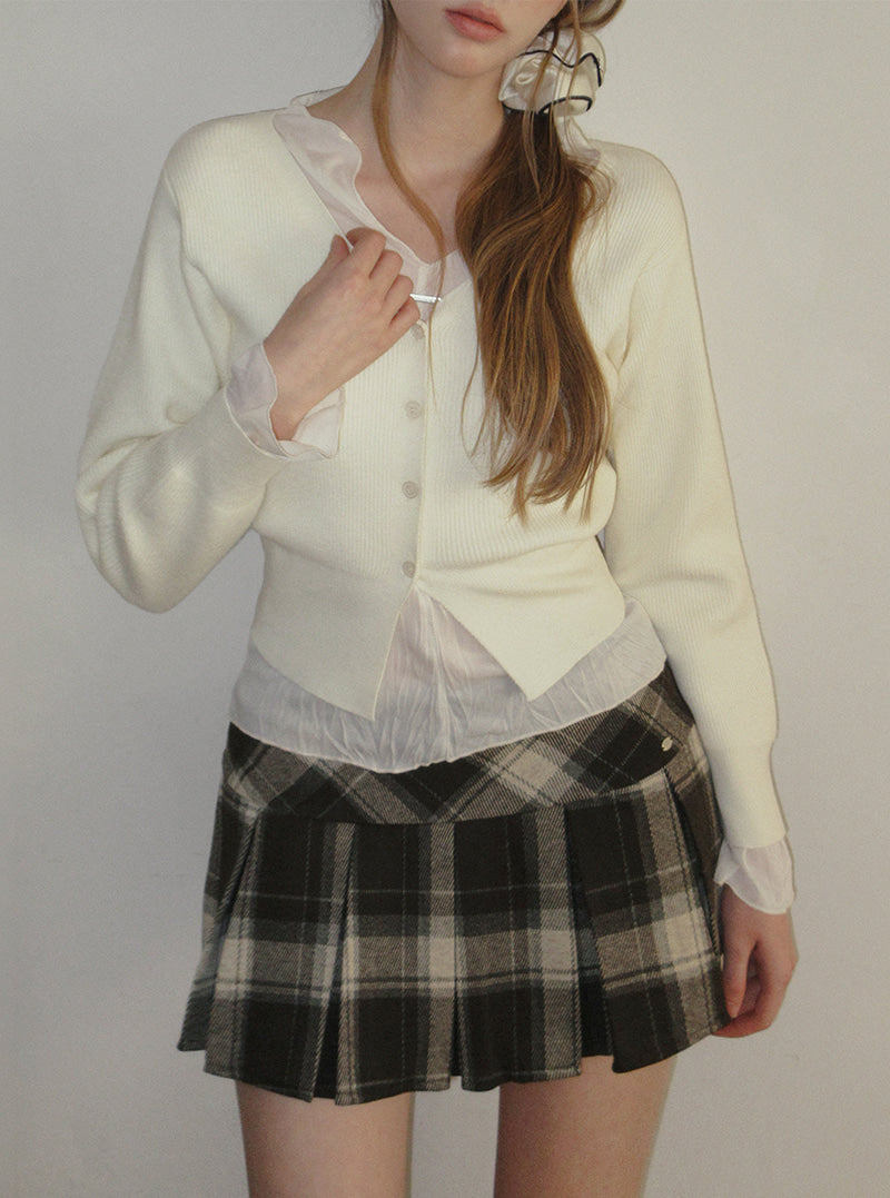 TWEE Coers round/V-neck long sleeve knit cardigan | Product styling view 7