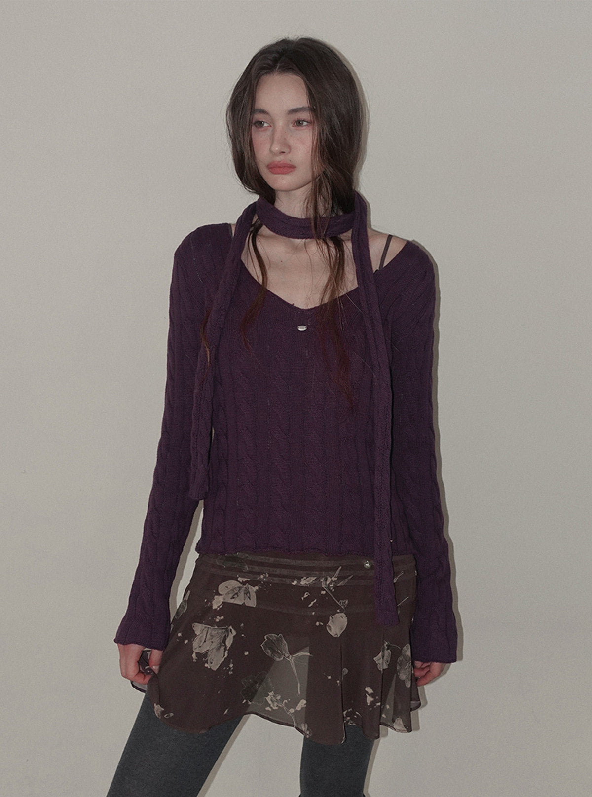 Sion cable V-neck long sleeve knit (muffler set) | View 4