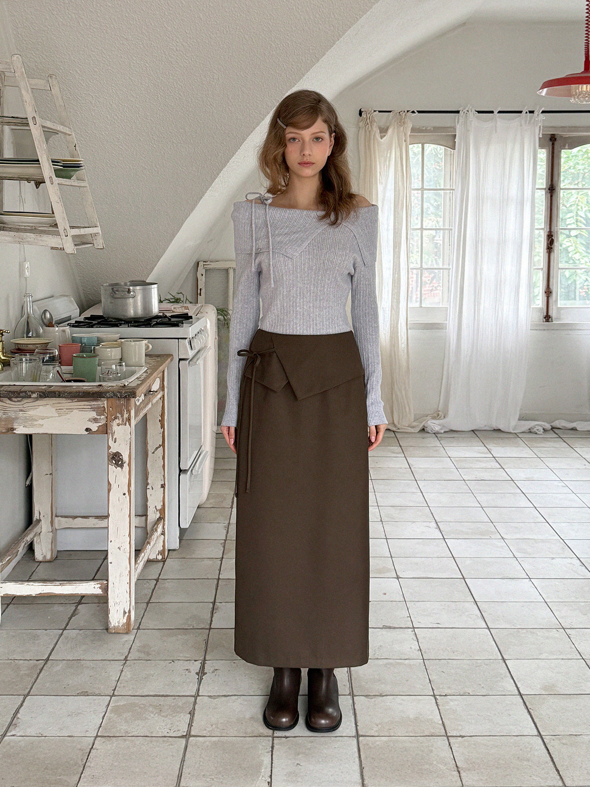 Robin Off-Shoulder Strap Knit