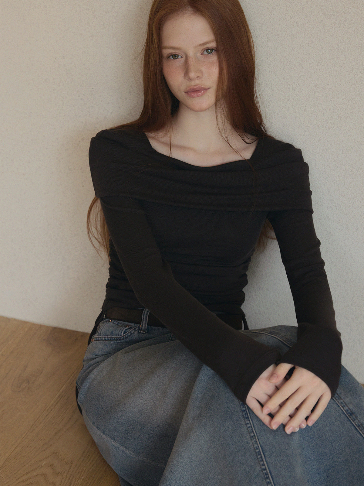 Dwin 2-Way Drape Strap Long Sleeve Tee