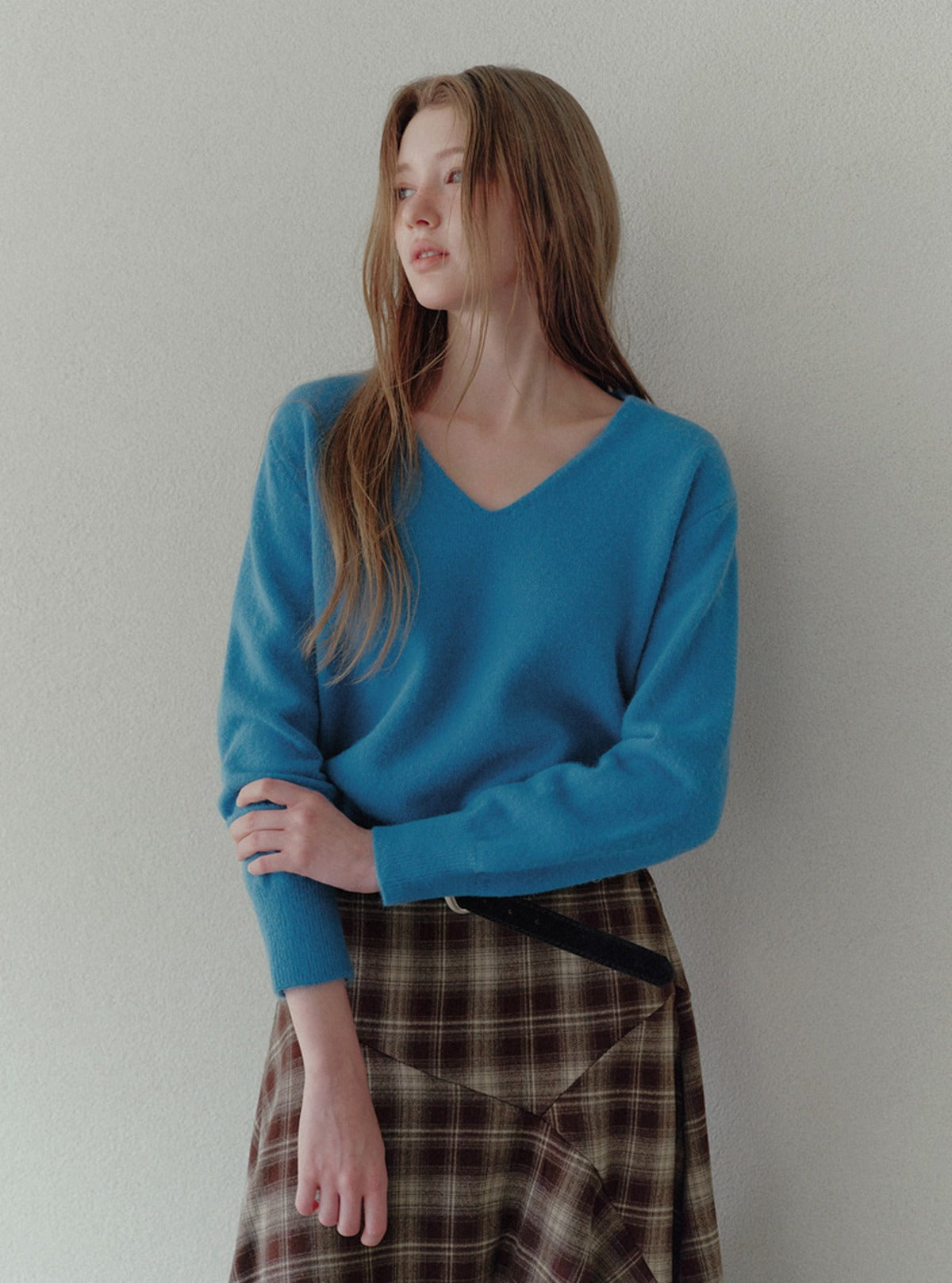 Cult V-neck vivid long sleeve knit | Main