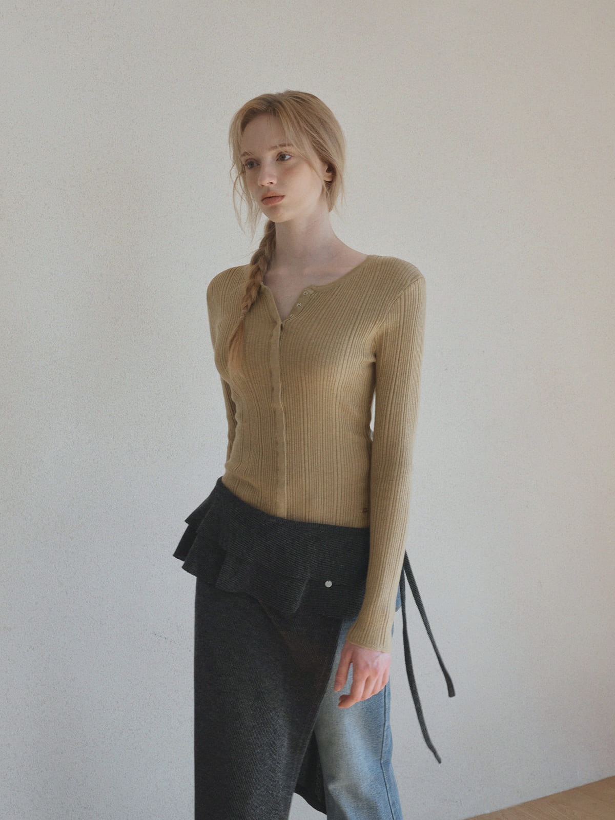 Lingtwo Hidden Button Slim Knit