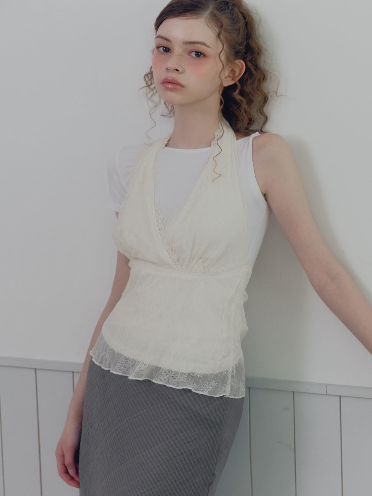 Betizen アシンメトリーツイストTシャツ