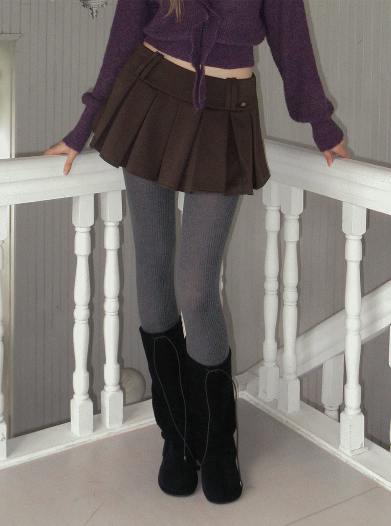 TWEE Hesi suede pleated mini skirt | Product styling view 5