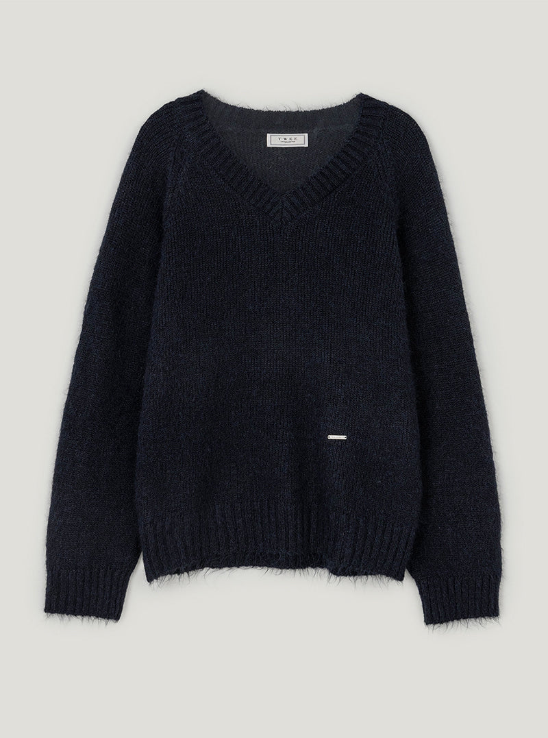 Rico basic loose-fit V-neck long sleeve knit | Navy cutout