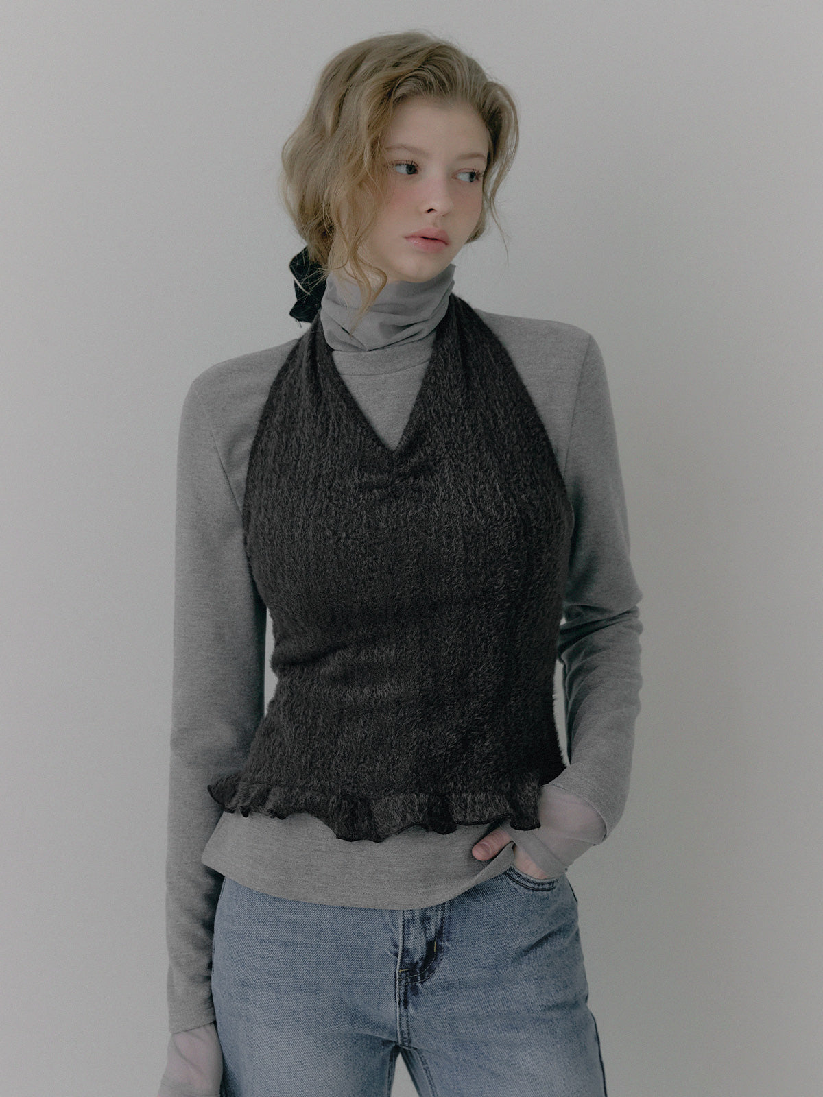 Hiddle Boucle Halter Frill Bustier