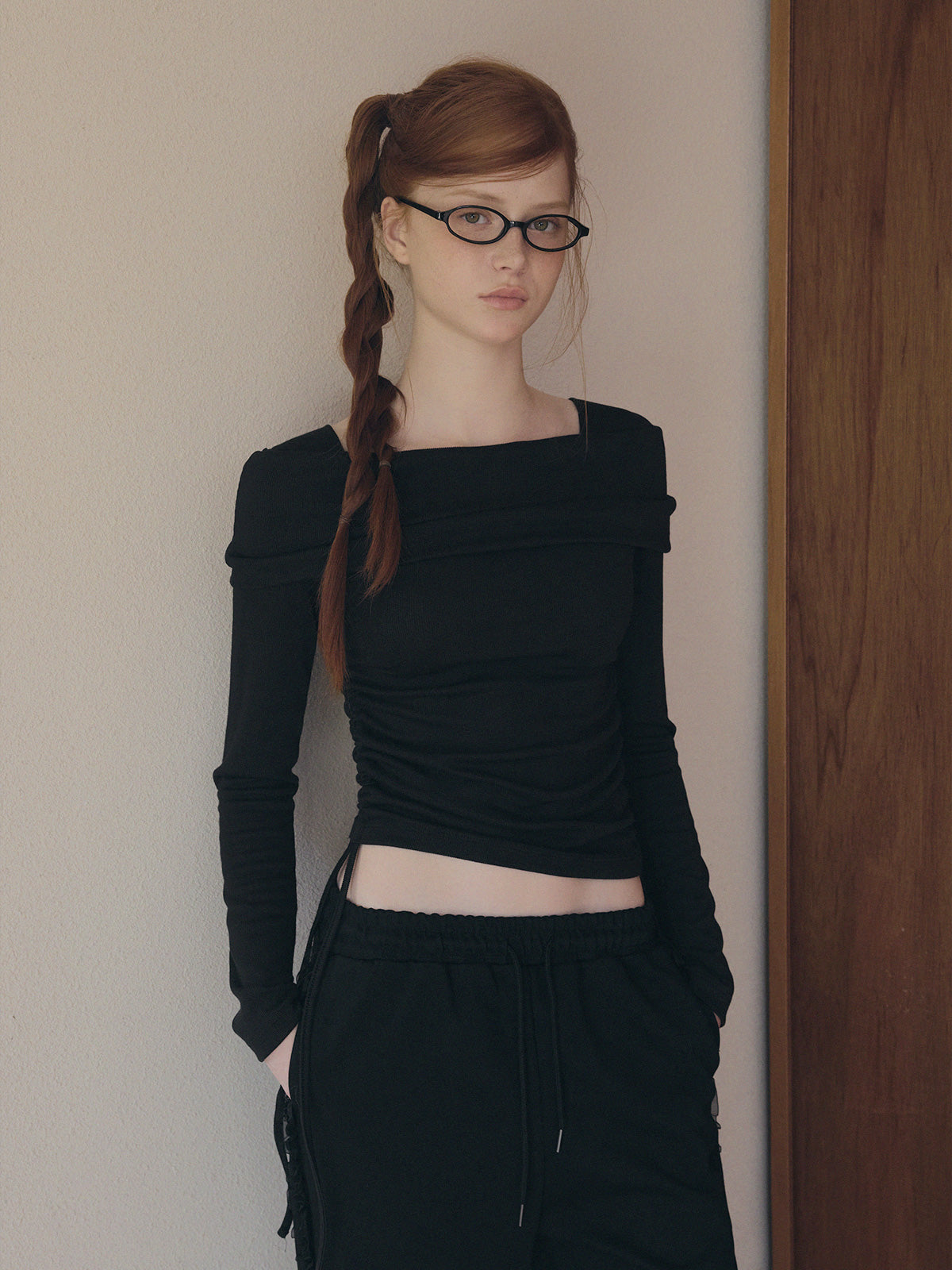 Dwin 2-Way Drape Strap Long Sleeve Tee