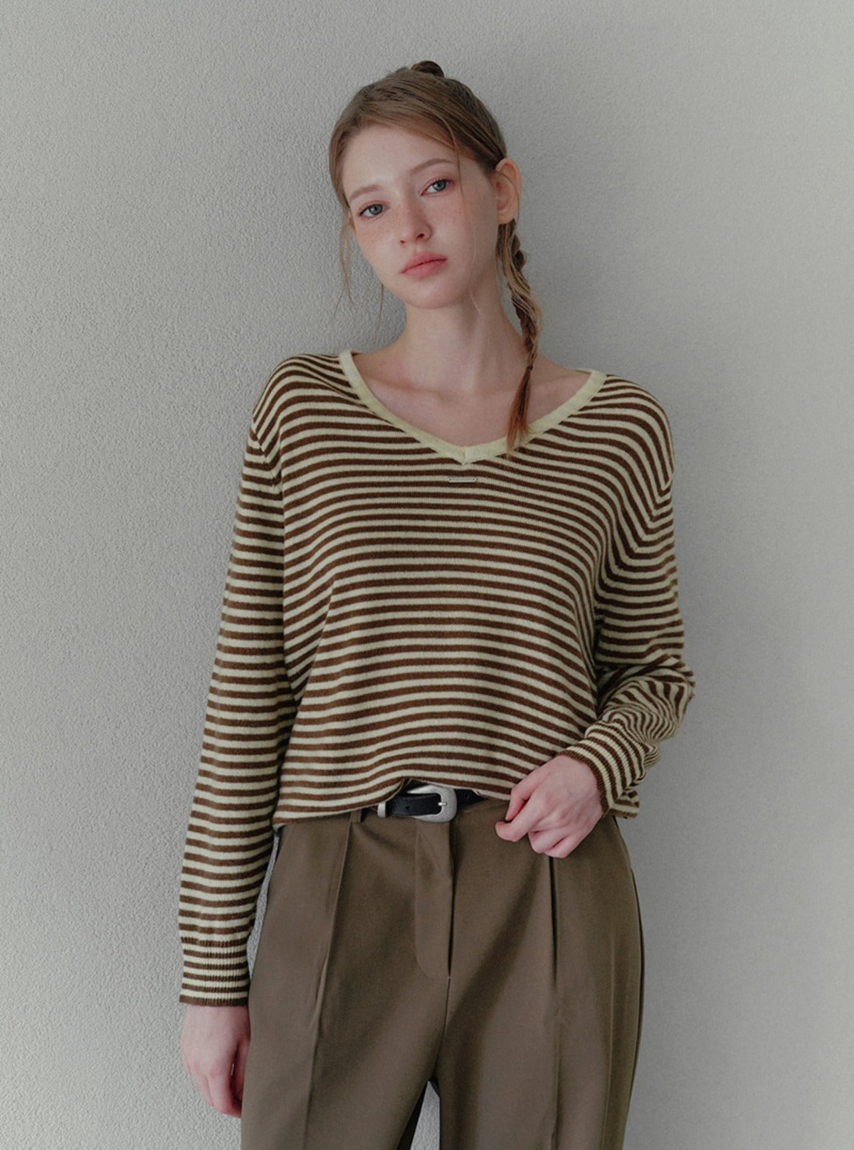Letter V-neck stripe long sleeve knit | Main