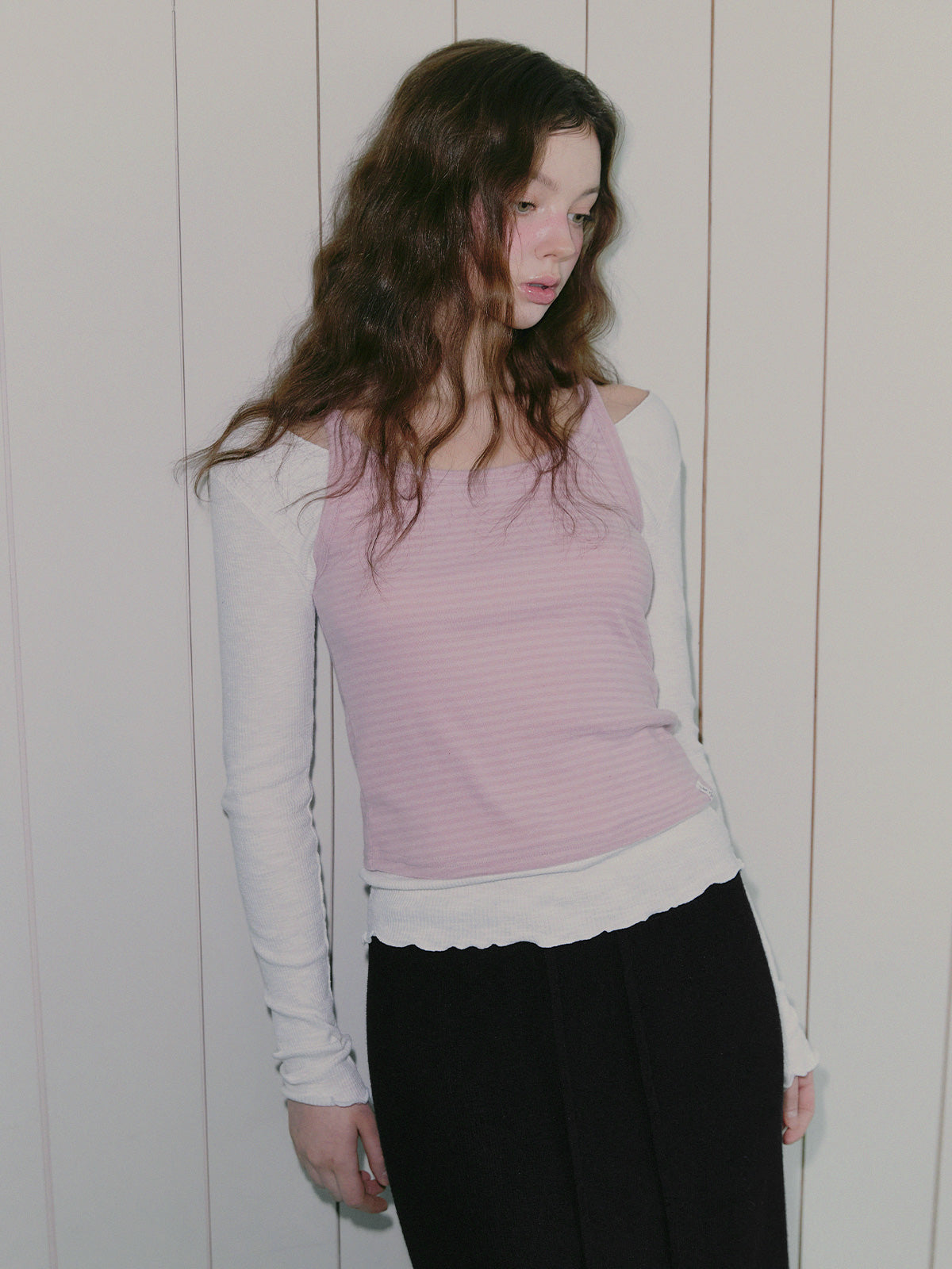 Corp Wave V-Neck Tee