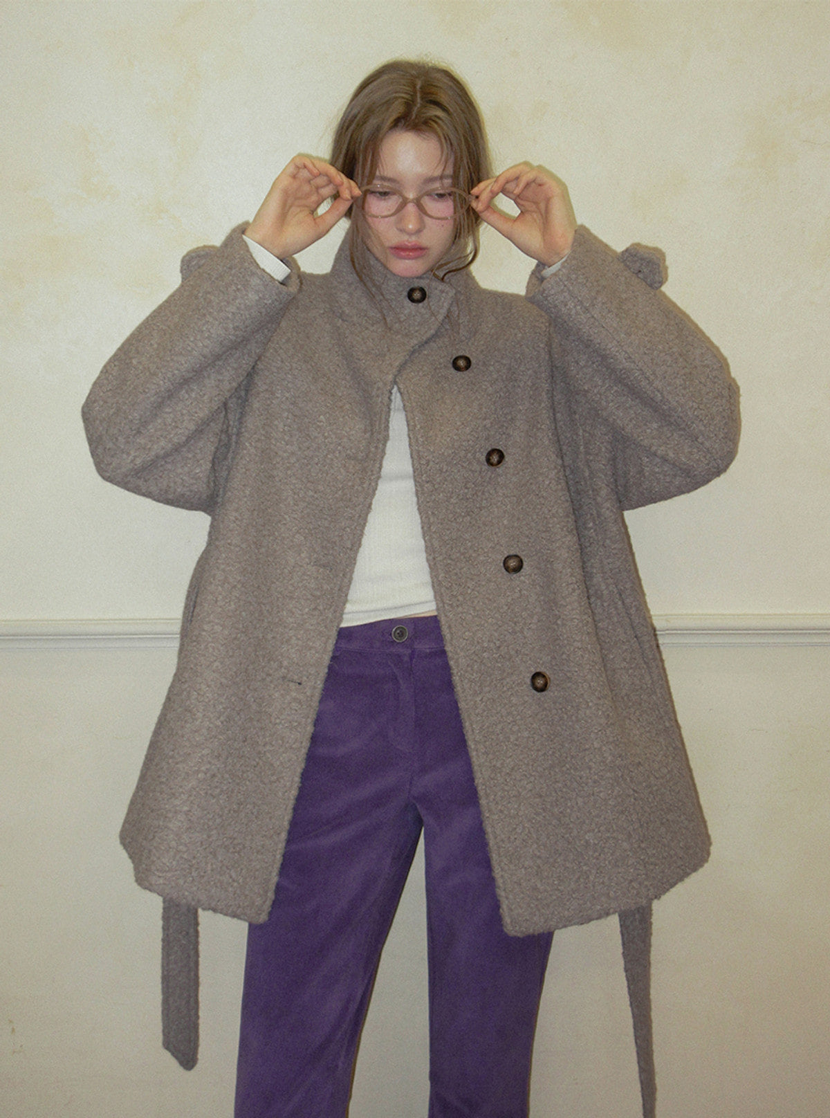 TWEE Obins boucle half coat (strap set) | Product styling view 3