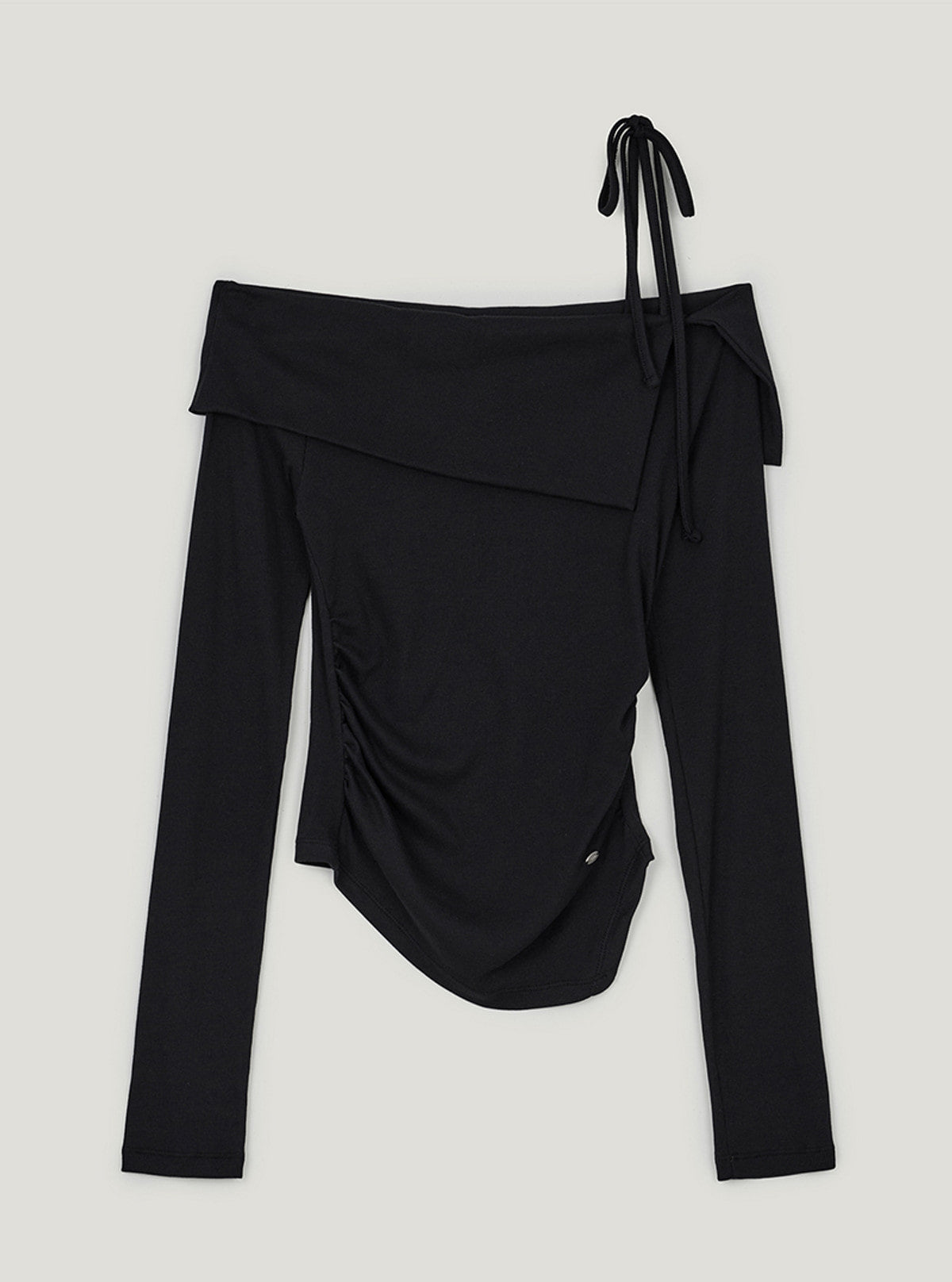 TWEE Rieon asymmetric shirring off-shoulder long sleeve T-shirt | Black product-only view